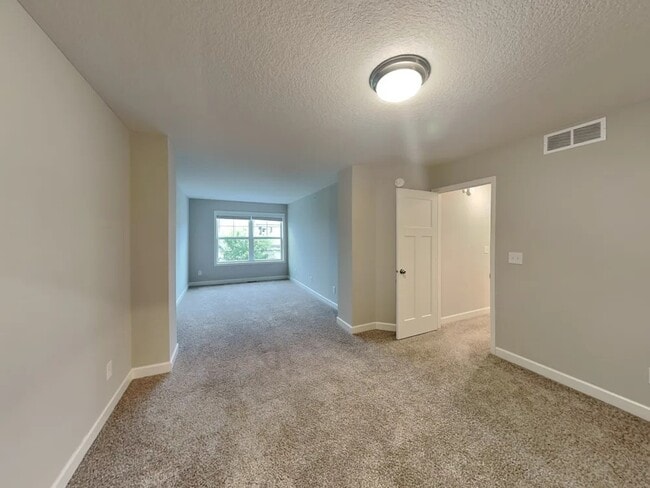 Building Photo - 1263 142nd St E