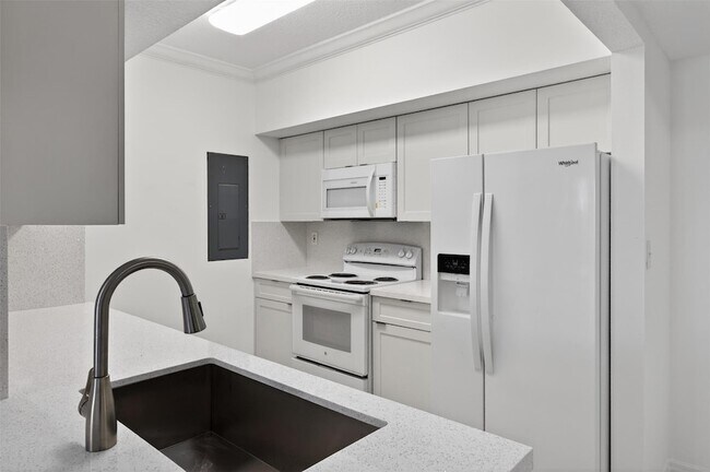 Building Photo - 11700 SW 1st St