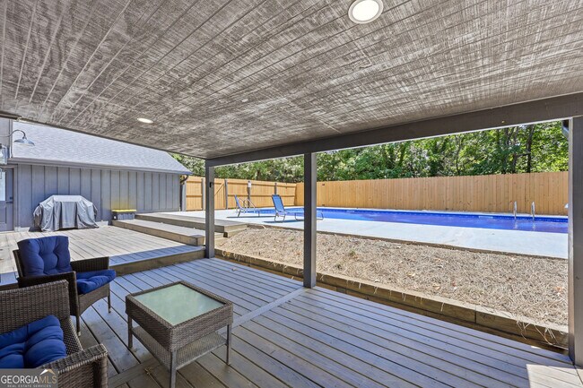 Building Photo - 4225 Twin Rivers Dr