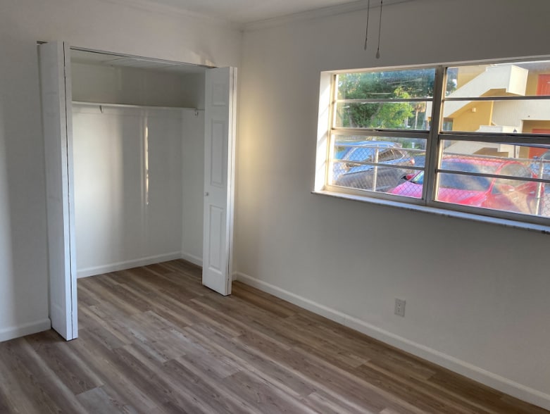 Building Photo - 1895 40th Ave