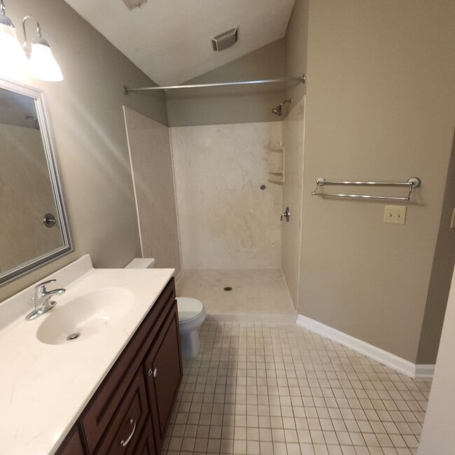 Building Photo - SPACIOUS 2-Story House with Basement in Ab...