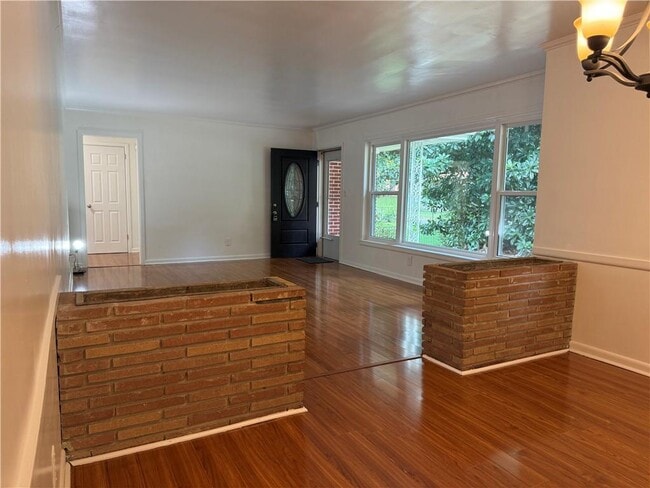 Building Photo - 3457 Dale Ln SW