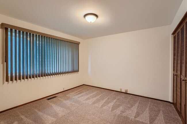 Building Photo - 3612 Strattford Ct