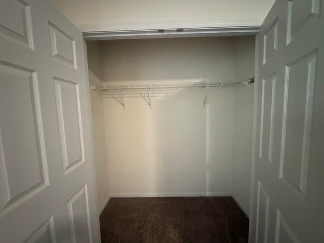 Building Photo - 3410 E St Charles Rd