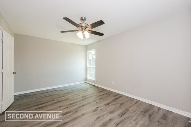 Building Photo - 2024 Lewiston Ave