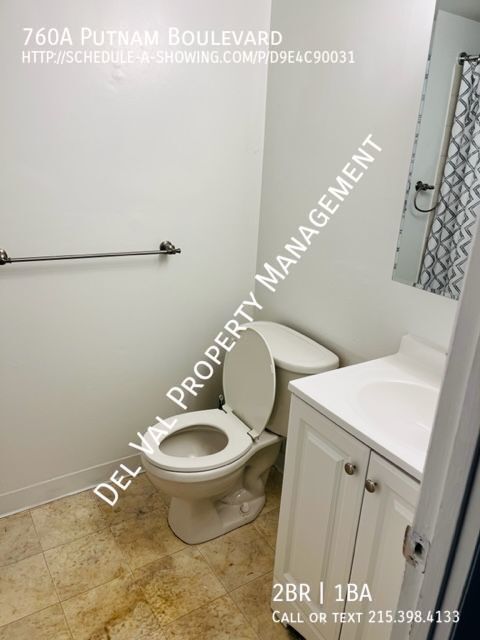 Building Photo - Renovated 2-Bedroom, 1 Bathroom 1st FL Con...