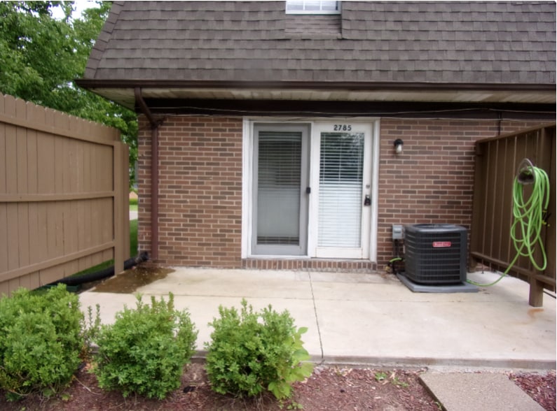 Primary Photo - 2777 Kipling Ave NW