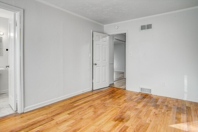 Building Photo - 11120 E 57 St