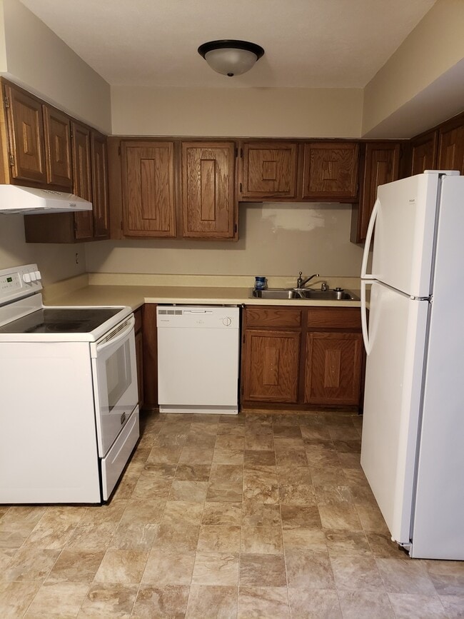 Building Photo - 2501 26th Ave Ct