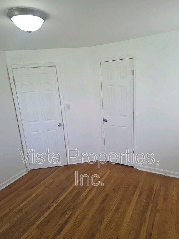 Building Photo - 7802 Columbine Dr