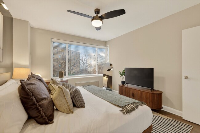 Building Photo - 1500 Arlington Blvd