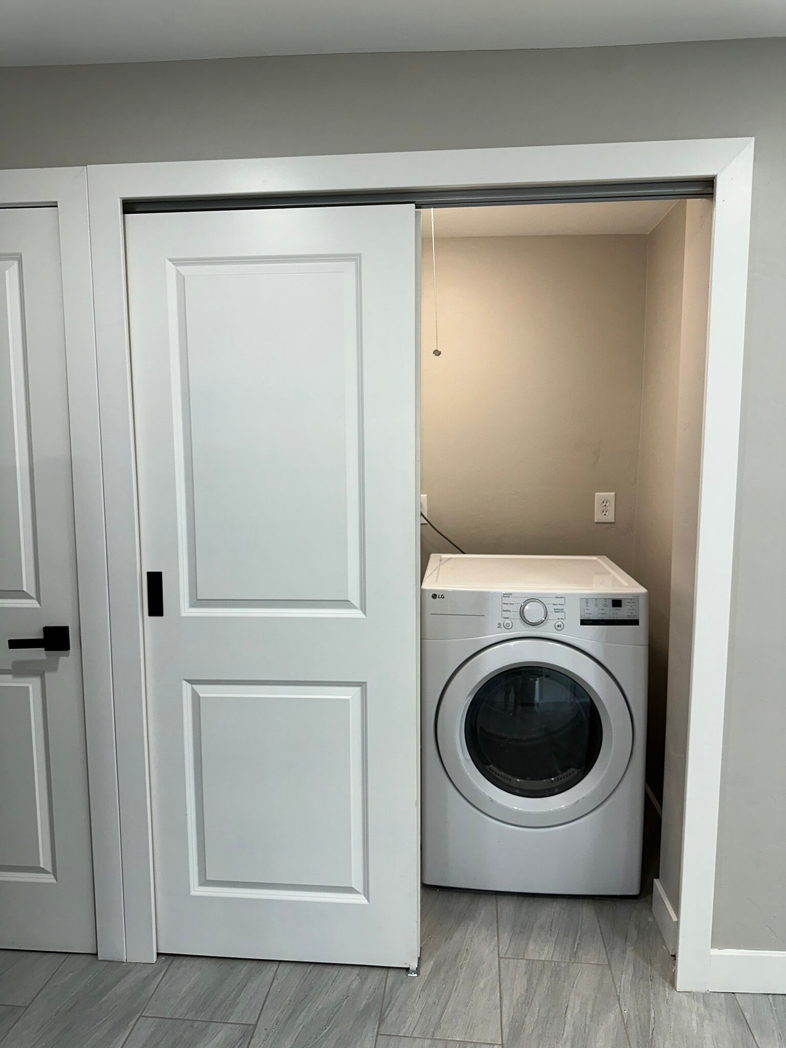 ...and brand new front-loading dryer - 1331 W Speedway Blvd