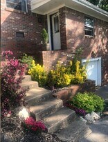 Front entrance - 545 Bruning Ln