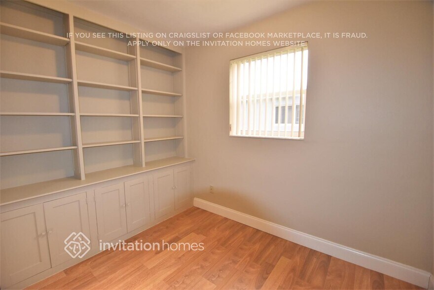 Building Photo - 8950 SW 53rd St