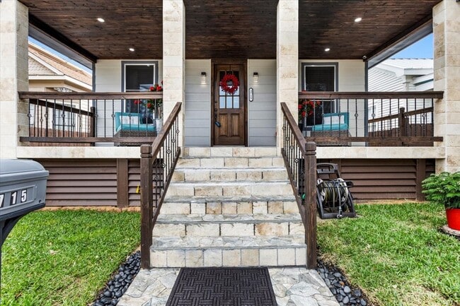 Building Photo - 3715 Avenue O 1/2