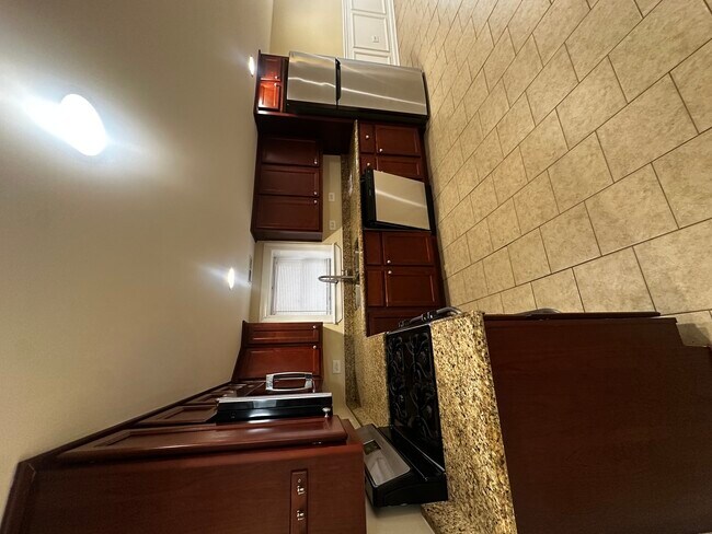 Building Photo - 4825 N Karlov Ave