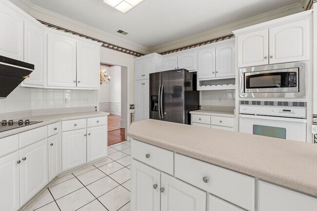 Building Photo - 790 Prairie Ln