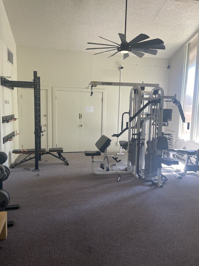 Building Photo - "Modern 1 Bed Condo in Prime Walnut Creek ...