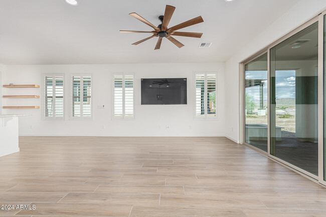 Building Photo - 4122 Desert Moon Dr