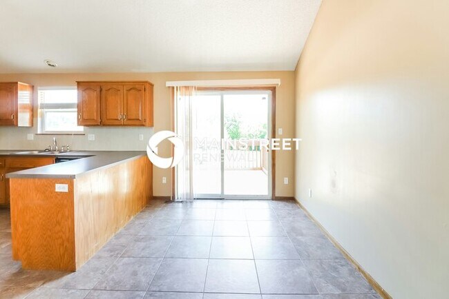Building Photo - 3 Bedroom Pet-Friendly Home in Independenc...