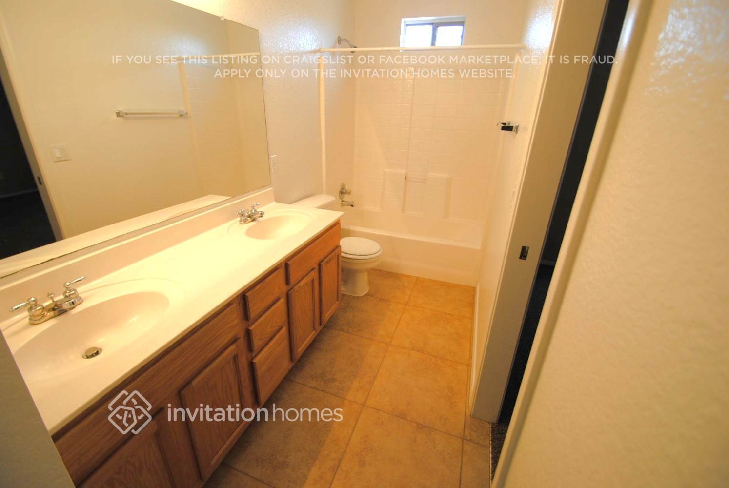 Building Photo - 8416 W Monterey Way