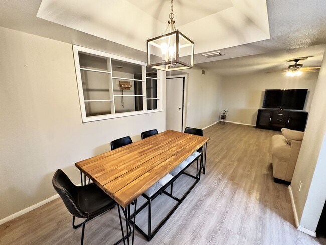 Building Photo - For Lease -Partially Furnished $2,599 or Unfurnished $2,300 2 Beds-2 Bath Painted Mountain Golf C...