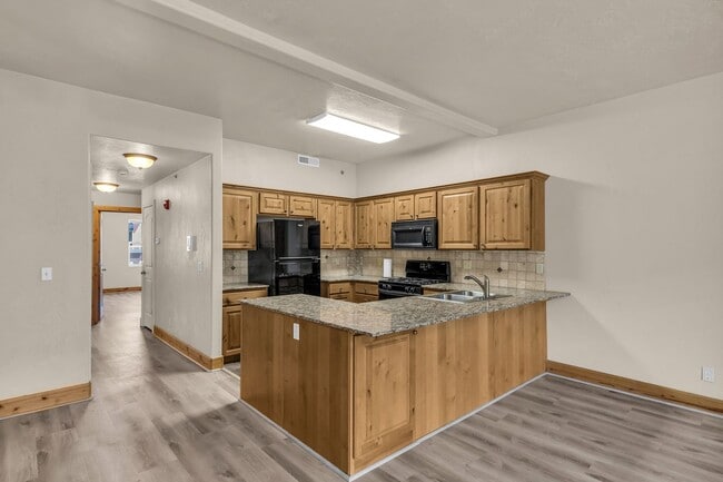 Building Photo - Park City Living Near Kimball Junction with Balcony