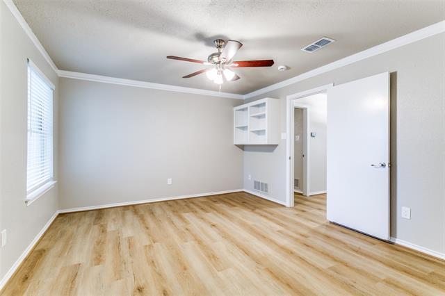 Building Photo - 2 Linderhof Cir