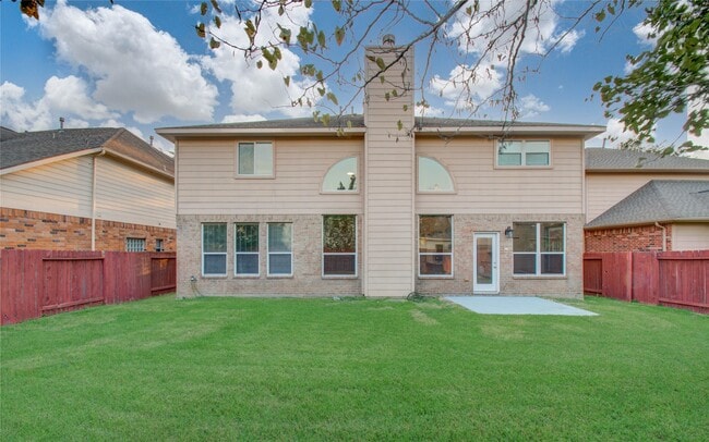 Building Photo - 6411 Hope Wood Mills Dr