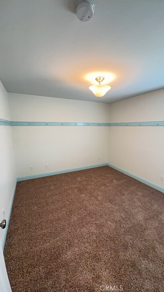 Building Photo - 3057 Hawthorne Rd