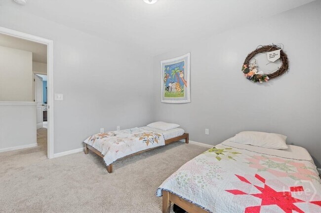 Building Photo - 4 Gardenia Dr