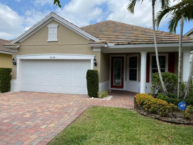 Building Photo - 9238 Wrangler Dr