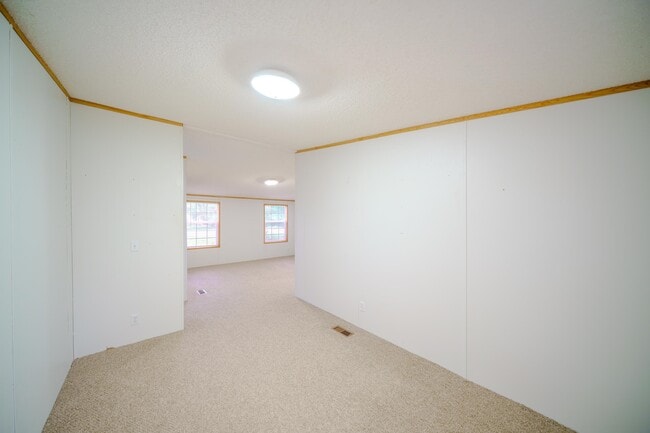 Building Photo - 2174 Clover Hill Rd