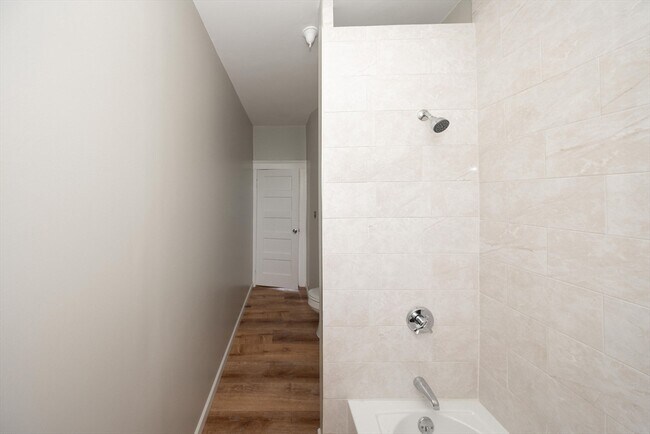 Building Photo - 38 Everard St