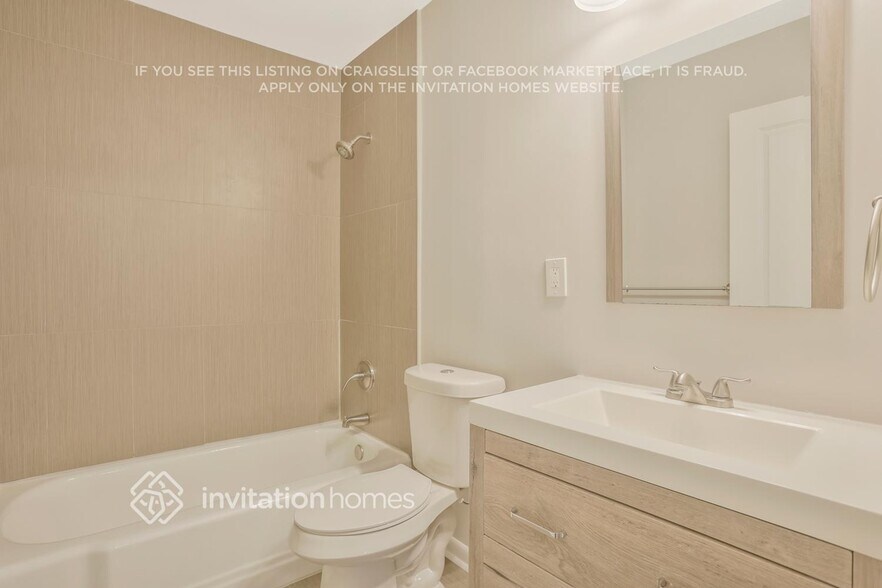 Building Photo - 1795 Fayetteville Ct SE