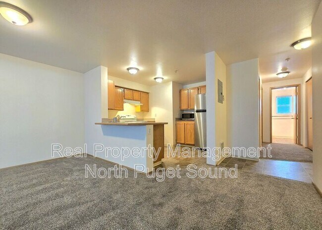 Building Photo - 11811 State Ave