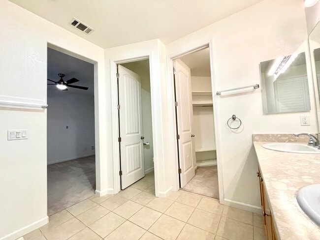 Building Photo - 366 Rock Creek Cir