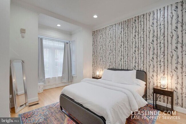 Building Photo - 21 Q St NW