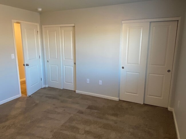 Building Photo - Charming Fallon 3 bedroom with RV Acess