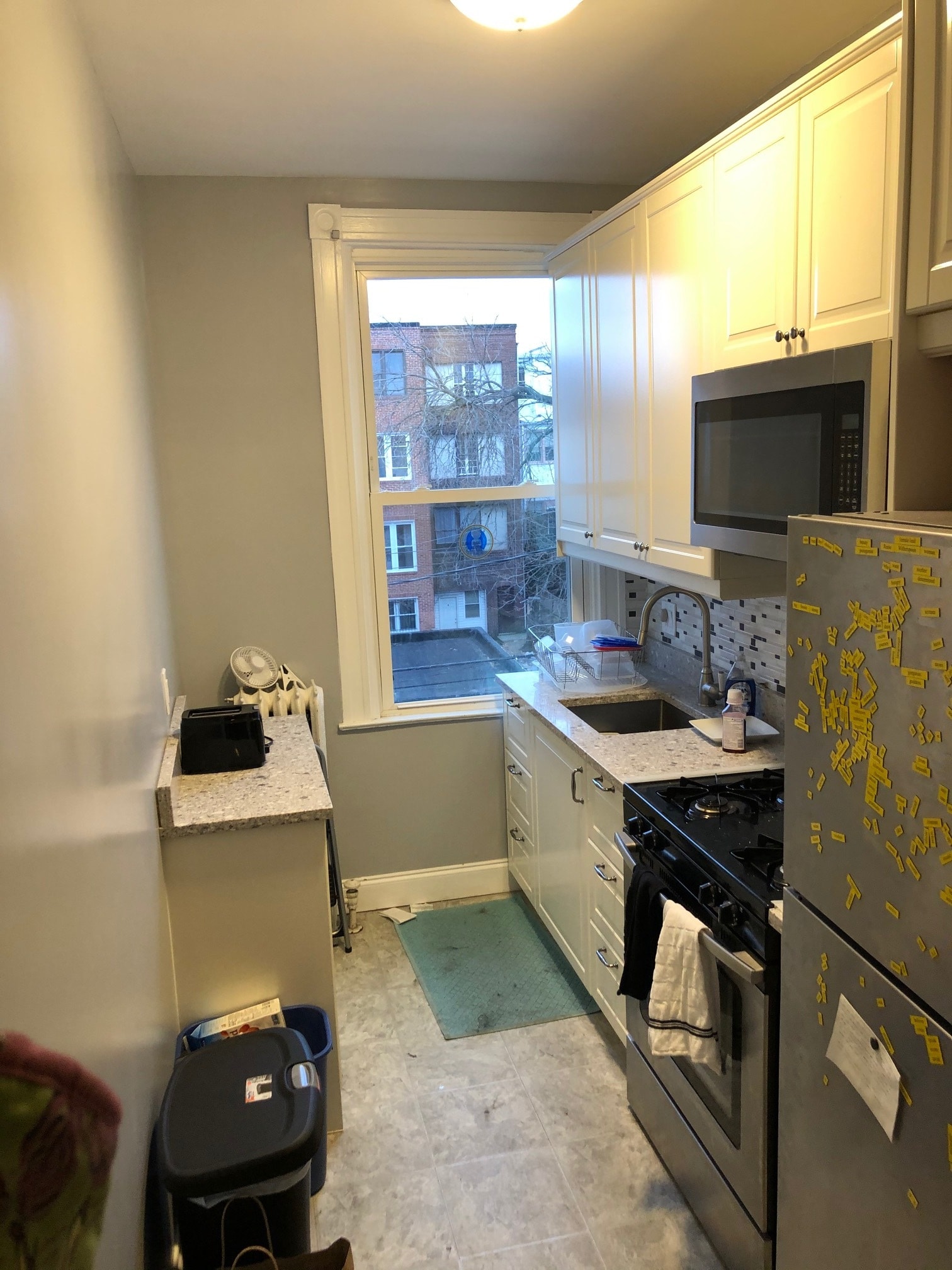 3rd Floor Full Kitchen - 2937 N Charles St