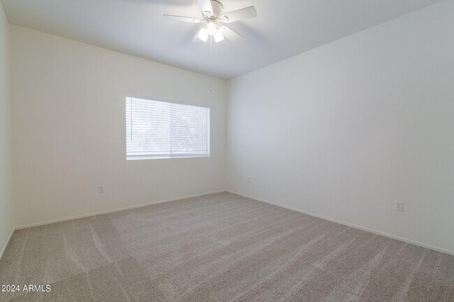 Building Photo - 11375 E Sahuaro Dr