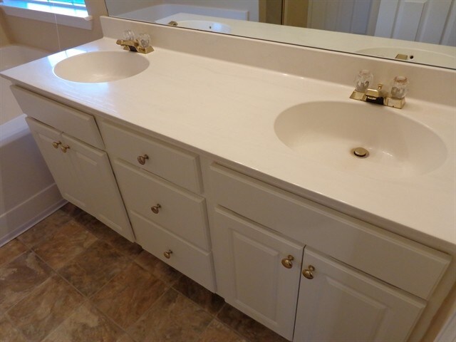 Building Photo - 2533 Plymouth Way