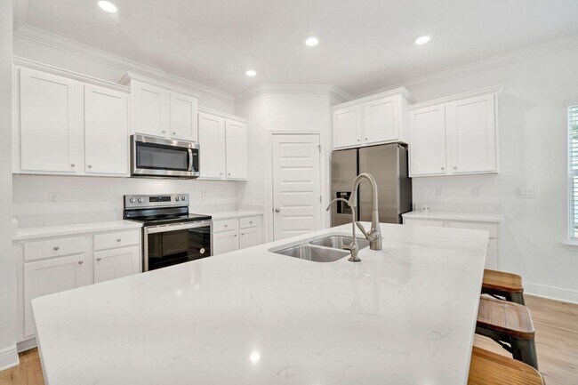 Building Photo - 52 Crimsyn Ryan Ct