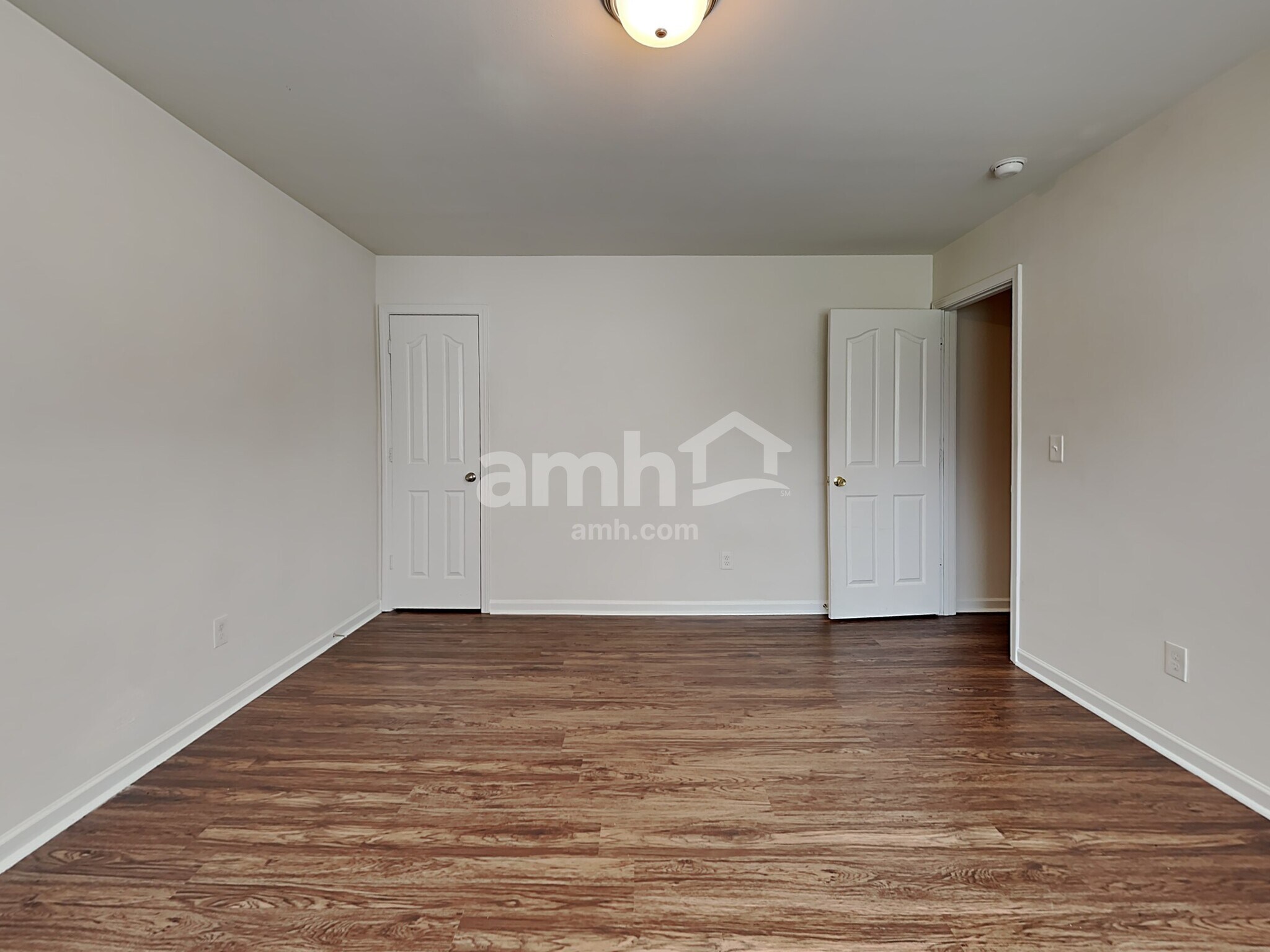 Building Photo - 4662 Abbey Park Rd