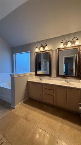 Building Photo - 3112 Atrium Dr