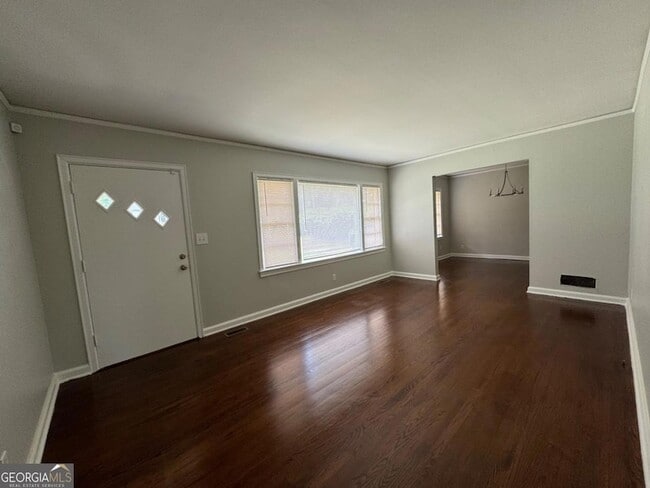 Building Photo - 2225 Alpha Dr