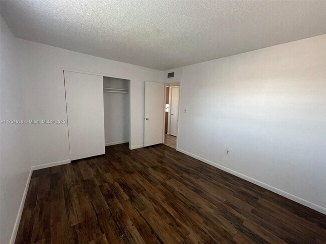 Building Photo - 1721 Dixon Blvd
