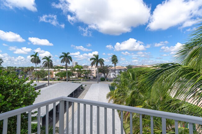 Building Photo - El Dorado Club