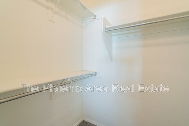 Building Photo - 1362 N McKenna Ln