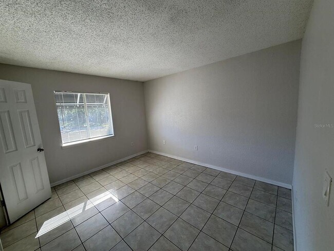 Building Photo - 4349 S Semoran Blvd